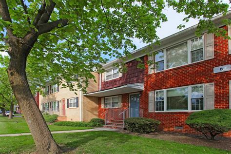 In Morristown, Landscaped Courtyard, 1 BD. . North jersey apartments